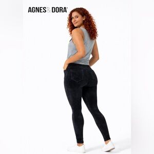 Agnes & Dora Ribbed Velour High Waist Leggings Black Stretch Back Pockets Size M